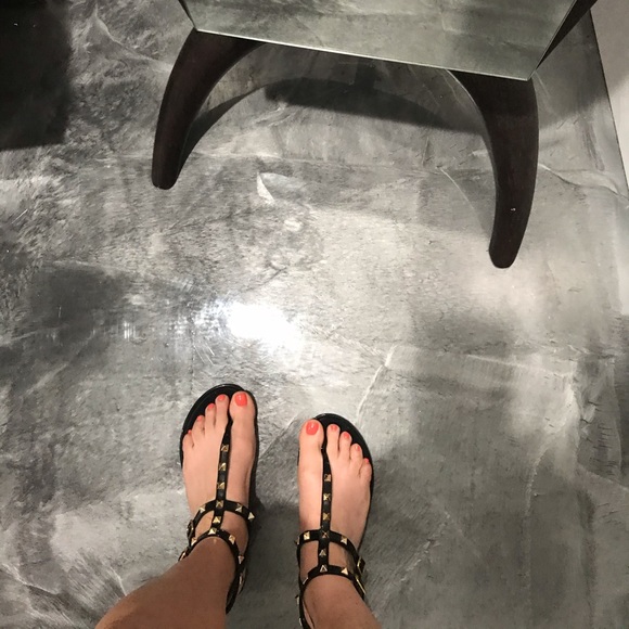 black studded jelly sandals